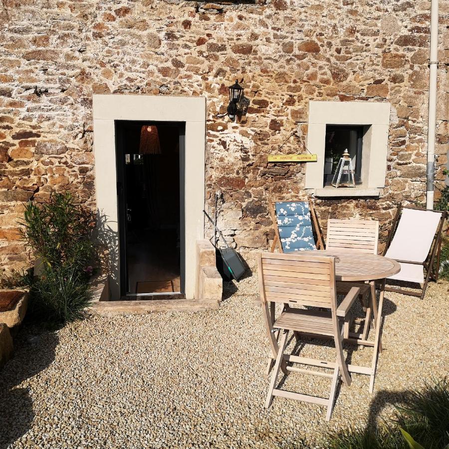 Au Gray Du Temps Suspendu Bed & Breakfast Pleslin-Trigavou Luaran gambar