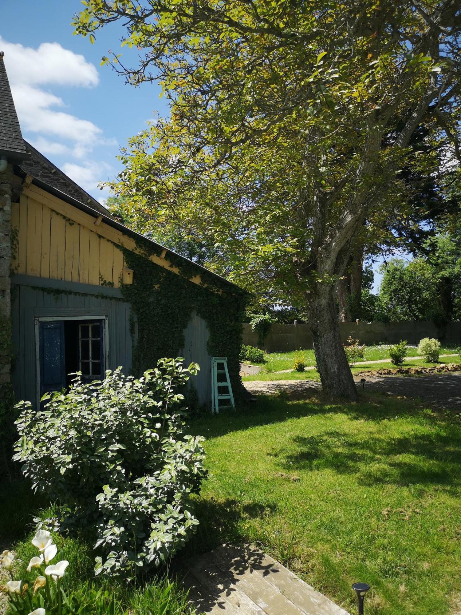 Au Gray Du Temps Suspendu Bed & Breakfast Pleslin-Trigavou Luaran gambar